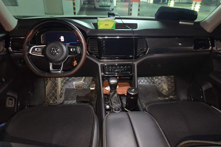 Used Volkswagen Teramont X 2019 380TSI Four-Wheel Drive Prestige Luxury Edition Interior 2
