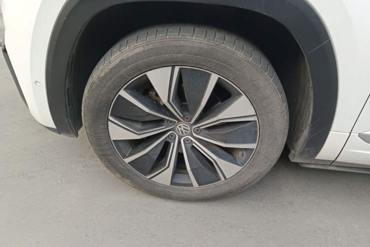 Used Volkswagen Teramont X 2019 380TSI Four-Wheel Drive Prestige Luxury Edition Left Front Wheel Hub
