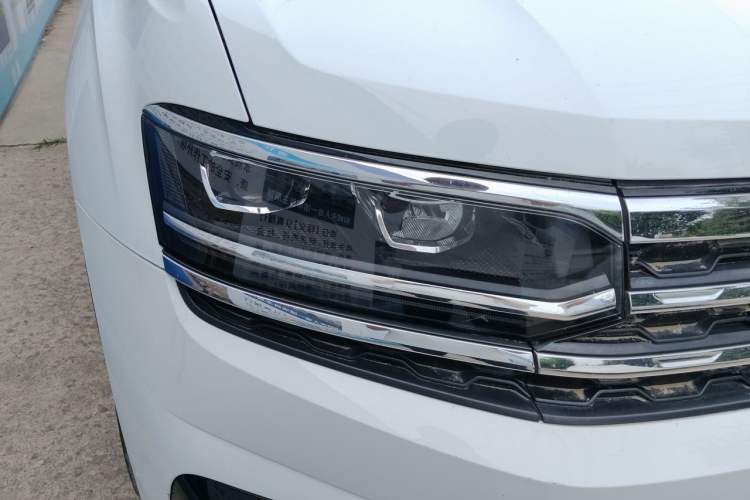Used Volkswagen Teramont X 2019 380TSI Four-Wheel Drive Prestige Luxury Edition Right Front Headlight