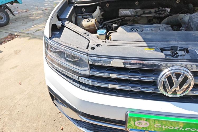 Used Volkswagen Teramont X 2019 380TSI Four-Wheel Drive Prestige Luxury Edition Right Front Headlight