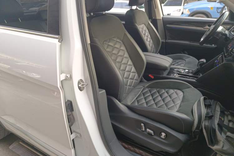 Used Volkswagen Teramont X 2019 380TSI Four-Wheel Drive Prestige Luxury Edition Right Front Seat