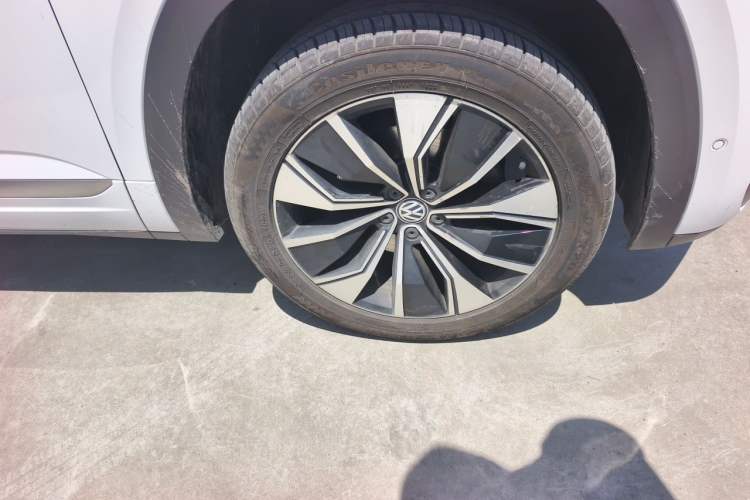 Used Volkswagen Teramont X 2019 380TSI Four-Wheel Drive Prestige Luxury Edition Right Front Wheel Hub