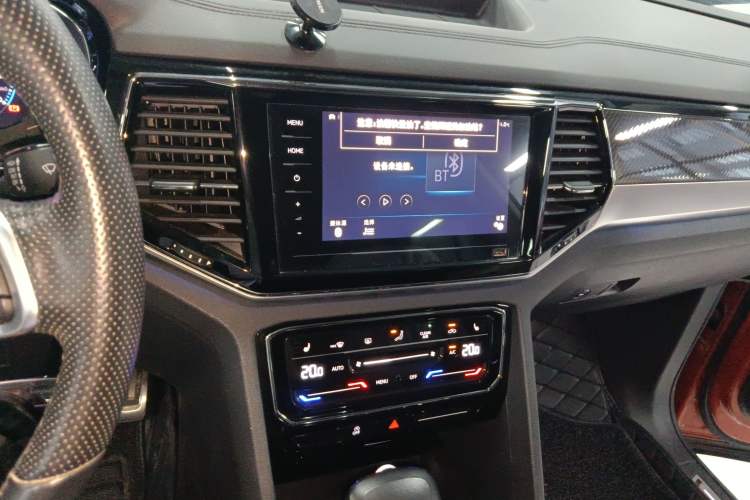 Used Volkswagen Teramont X 2019 530 V6 Four-Wheel Drive Prestige Luxury Edition Audio And AC Panel