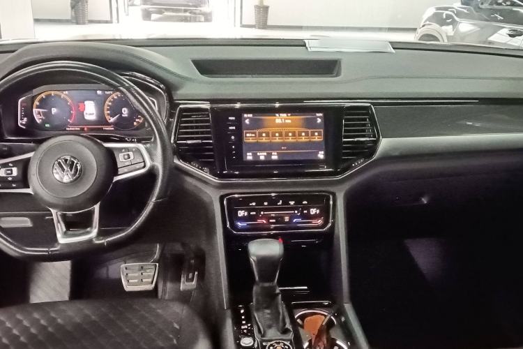 Used Volkswagen Teramont X 2019 380TSI Four-Wheel Drive Luxury Edition Center Console
