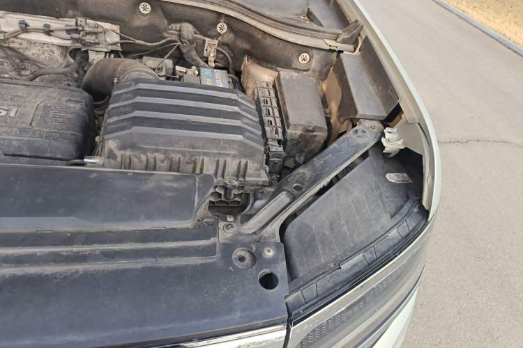 Used Volkswagen Teramont X 2019 380TSI Four-Wheel Drive Prestige Luxury Edition Engine Bay Left