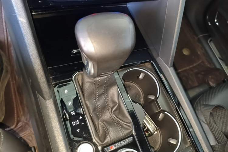 Used Volkswagen Teramont X 2019 530 V6 Four-Wheel Drive Prestige Flagship Edition Gear Lever