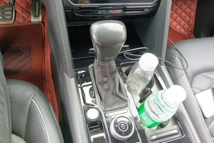 Used Volkswagen Teramont X 2019 530 V6 Four-Wheel Drive Prestige Flagship Edition Gear Lever