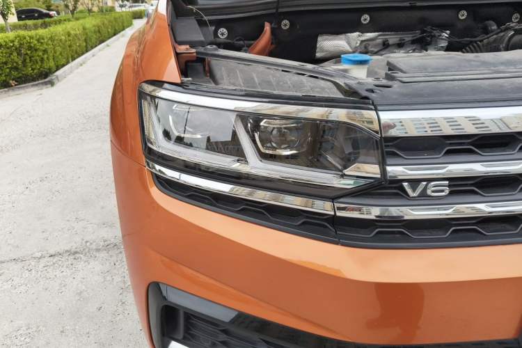 Used Volkswagen Teramont X 2019 530 V6 Four-Wheel Drive Prestige Flagship Edition Right Front Headlight
