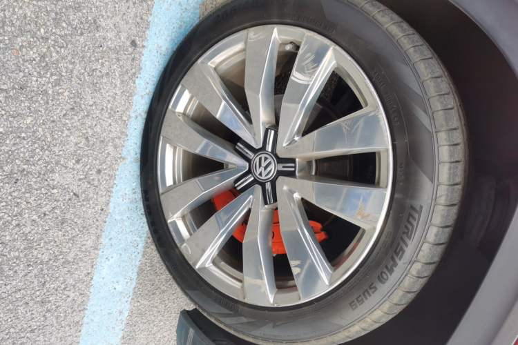 Used Volkswagen Teramont X 2019 530 V6 Four-Wheel Drive Prestige Flagship Edition Right Front Wheel Hub