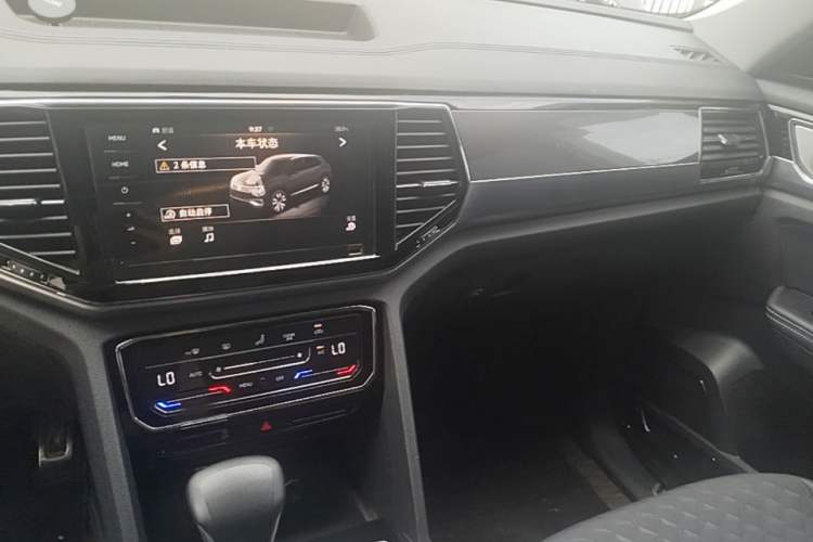 Used Volkswagen Teramont X 2020 Facelift 380TSI Four-Wheel Drive Luxury Edition Audio And AC Panel