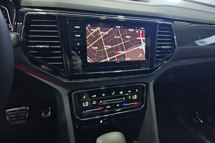 Used Volkswagen Teramont X 2020 Revised Version 380TSI Four-Wheel Drive Prestige Luxury Edition Audio And AC Panel