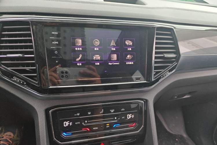 Used Volkswagen Teramont X 2020 Facelift 380TSI Four-Wheel Drive Luxury Edition Audio And AC Panel