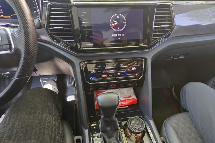 Used Volkswagen Teramont X 2020 Facelift 380TSI Four-Wheel Drive Luxury Edition Audio And AC Panel
