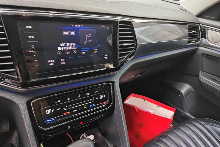 Used Volkswagen Teramont X 2020 330TSI Two-Wheel-Drive Luxury Edition Audio And AC Panel