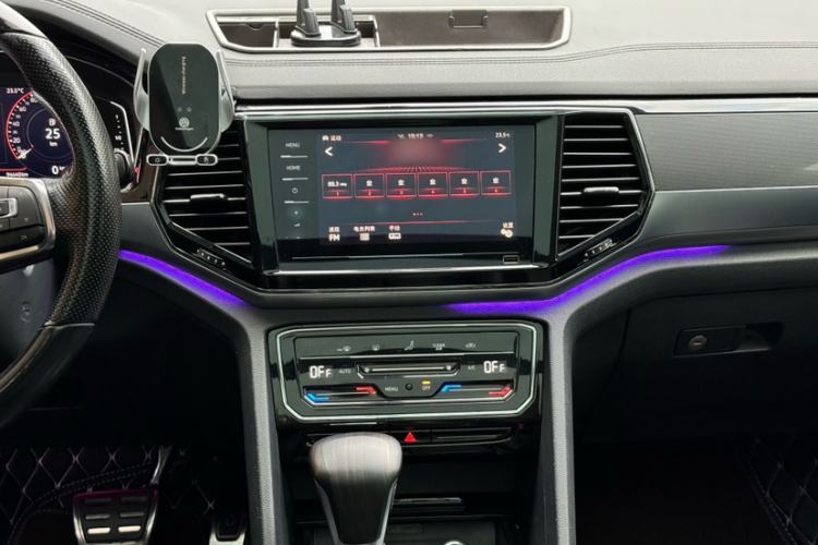 Used Volkswagen Teramont X 2020 Facelift 380TSI Four-Wheel Drive Luxury Edition Audio And AC Panel
