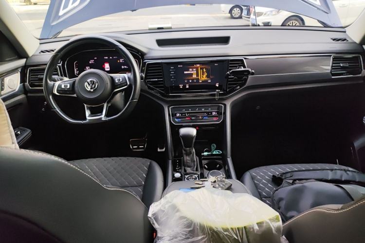 Used Volkswagen Teramont X 2020 Facelift 380TSI Four-Wheel Drive Luxury Edition Center Console