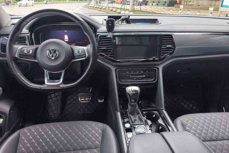 Used Volkswagen Teramont X 2020 Facelift 380TSI Four-Wheel Drive Luxury Edition Center Console