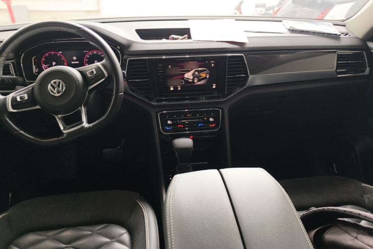 Used Volkswagen Teramont X 2020 330TSI Two-Wheel-Drive Prestige Luxury Edition Center Console