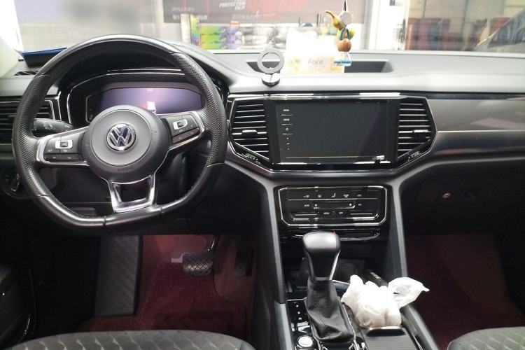 Used Volkswagen Teramont X 2020 330TSI Two-Wheel-Drive Luxury Edition Center Console