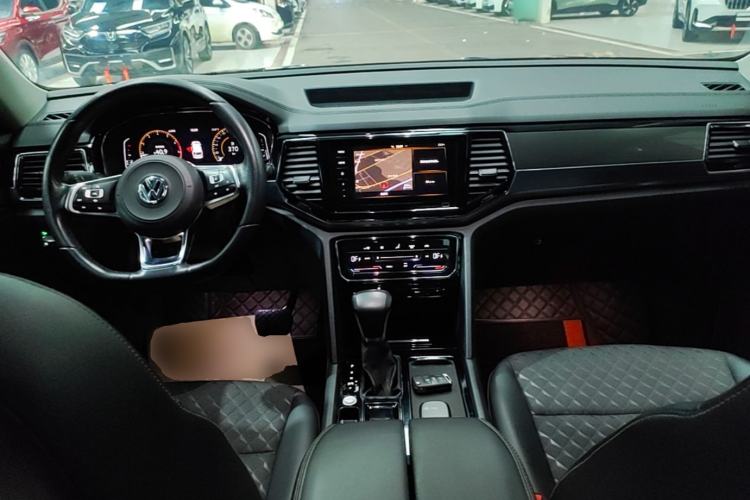 Used Volkswagen Teramont X 2020 Facelifted 330TSI Two-Wheel-Drive Luxury Edition Center Console