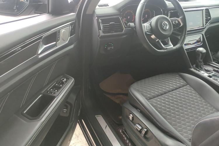 Used Volkswagen Teramont X 2020 Facelifted 330TSI Two-Wheel-Drive Luxury Edition Driver Seat