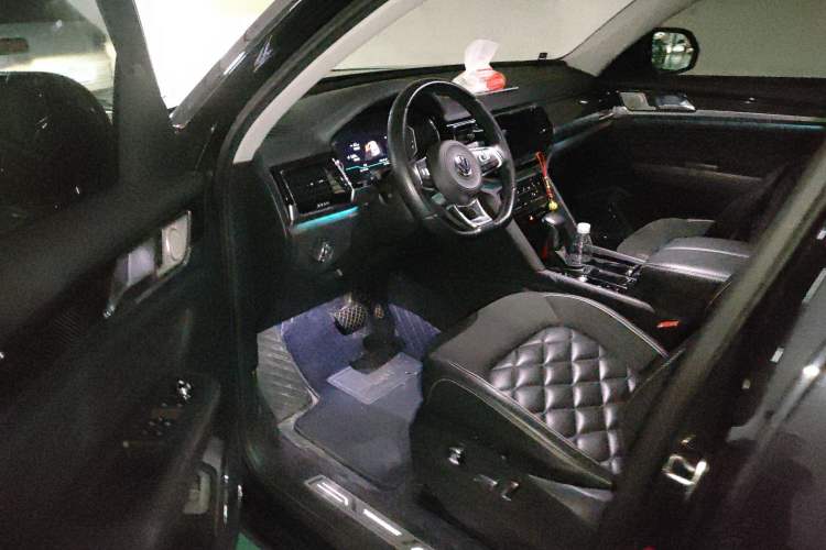 Used Volkswagen Teramont X 2020 Revised Version 330TSI Two-Wheel Drive Prestige Luxury Edition Driver Seat