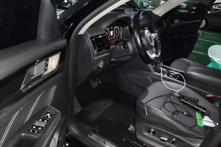 Used Volkswagen Teramont X 2020 Facelifted 330TSI Two-Wheel-Drive Luxury Edition Driver Seat
