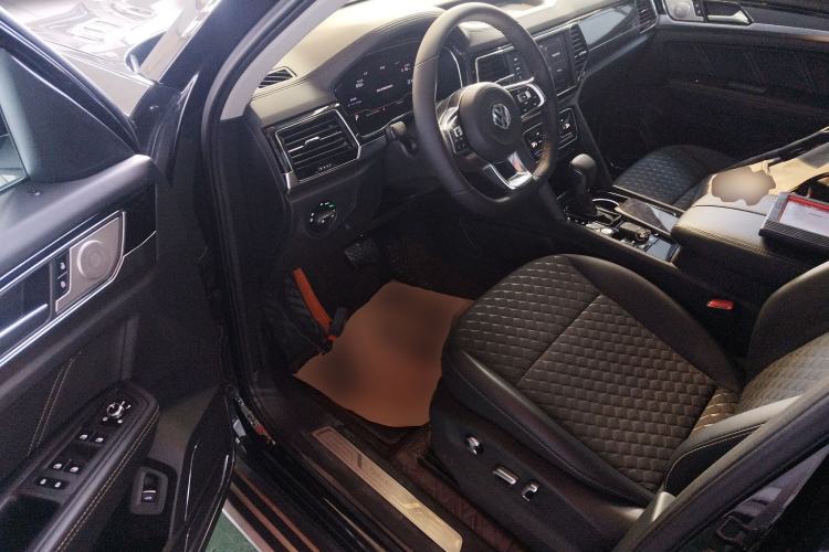 Used Volkswagen Teramont X 2020 Facelifted 330TSI Two-Wheel-Drive Luxury Edition Driver Seat