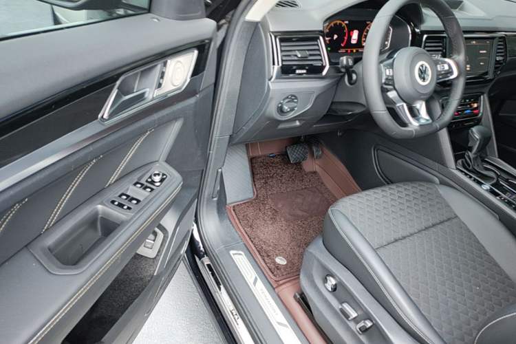 Used Volkswagen Teramont X 2020 330TSI Two-Wheel-Drive Luxury Edition Driver Seat
