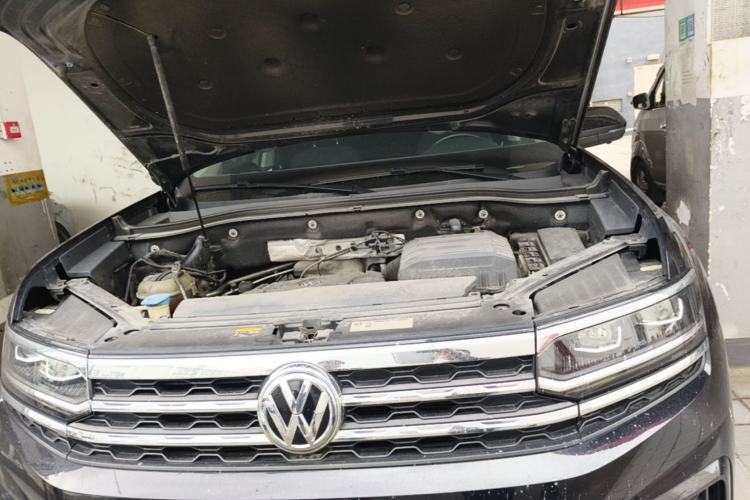 Used Volkswagen Teramont X 2020 330TSI Two-Wheel-Drive Prestige Luxury Edition Engine Bay