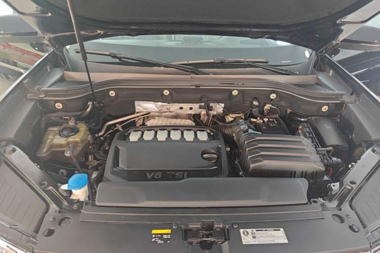 Used Volkswagen Teramont X 2020 Facelifted 530 V6 All-Wheel Drive Prestige Flagship Edition Engine Bay