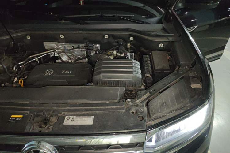 Used Volkswagen Teramont X 2020 Revised Version 380TSI Four-Wheel Drive Prestige Luxury Edition Engine Bay Left