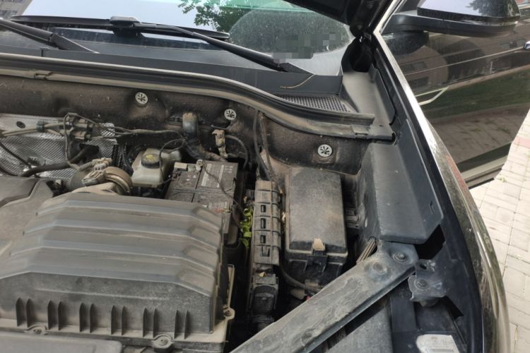 Used Volkswagen Teramont X 2020 330TSI Two-Wheel-Drive Prestige Luxury Edition Engine Bay Left