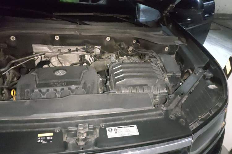 Used Volkswagen Teramont X 2020 Facelifted 330TSI Two-Wheel-Drive Luxury Edition Engine Bay Left