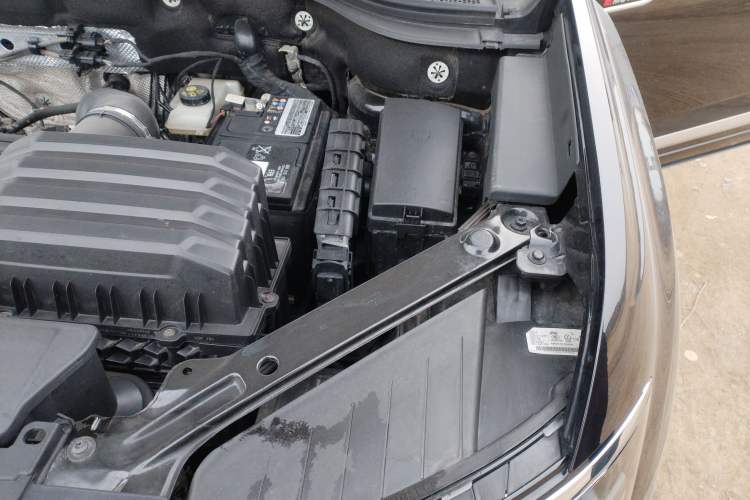 Used Volkswagen Teramont X 2020 380TSI Four-Wheel Drive Prestige Luxury Edition Engine Bay Left