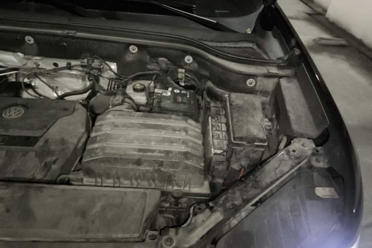 Used Volkswagen Teramont X 2020 Facelifted 330TSI Two-Wheel-Drive Luxury Edition Engine Bay Left