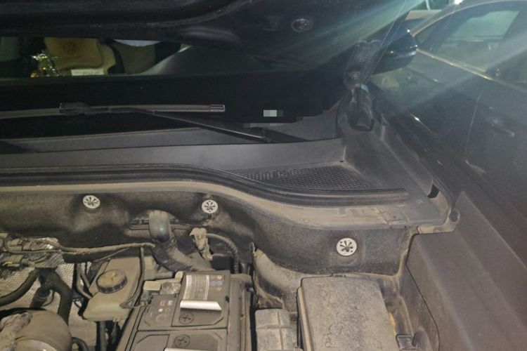 Used Volkswagen Teramont X 2020 Facelifted 330TSI Two-Wheel-Drive Luxury Edition Engine Bay Left