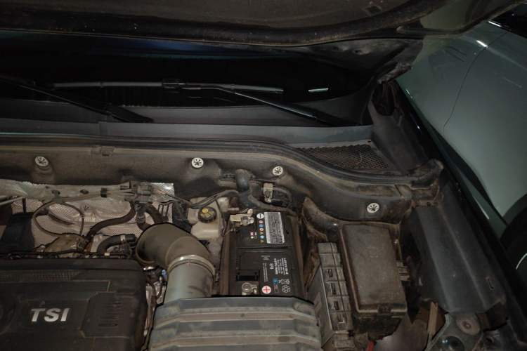 Used Volkswagen Teramont X 2020 380TSI Four-Wheel Drive Prestige Luxury Edition Engine Bay Left