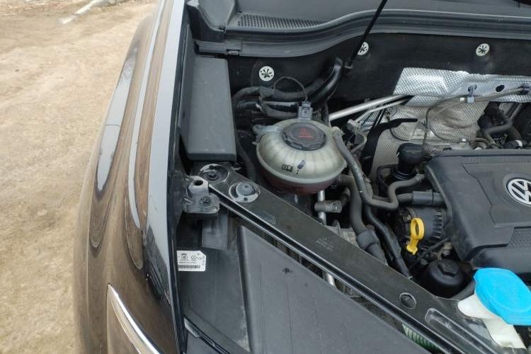 Used Volkswagen Teramont X 2020 380TSI Four-Wheel Drive Prestige Luxury Edition Engine Bay Right