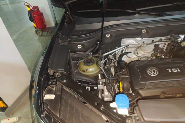 Used Volkswagen Teramont X 2020 380TSI Four-Wheel Drive Prestige Luxury Edition Engine Bay Right