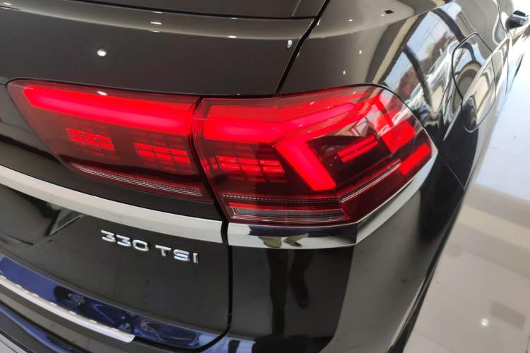Used Volkswagen Teramont X 2020 Facelifted 330TSI Two-Wheel-Drive Luxury Edition Exterior 3
