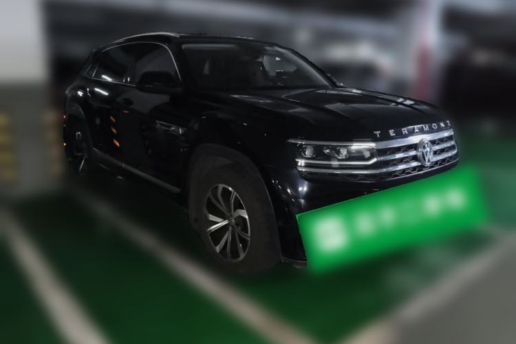 Used Volkswagen Teramont X 2020 Facelifted 330TSI Two-Wheel-Drive Luxury Edition Front Right 45 Deg