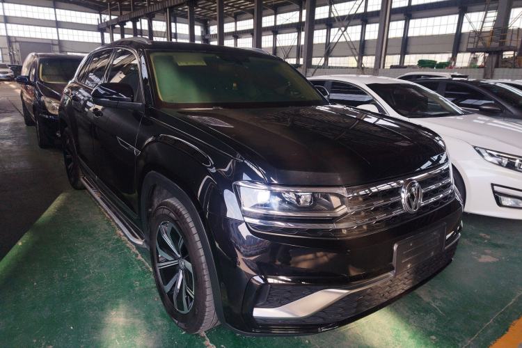 Used Volkswagen Teramont X 2020 Facelifted 330TSI Two-Wheel-Drive Luxury Edition Front Right 45 Deg