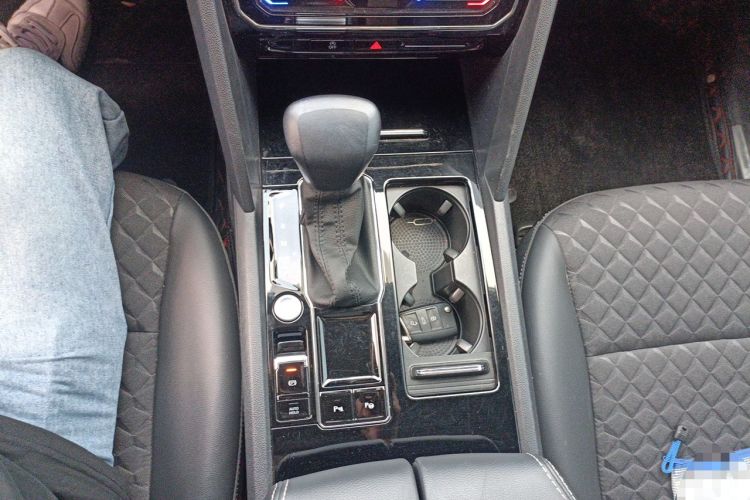 Used Volkswagen Teramont X 2020 330TSI Two-Wheel-Drive Luxury Edition Gear Lever