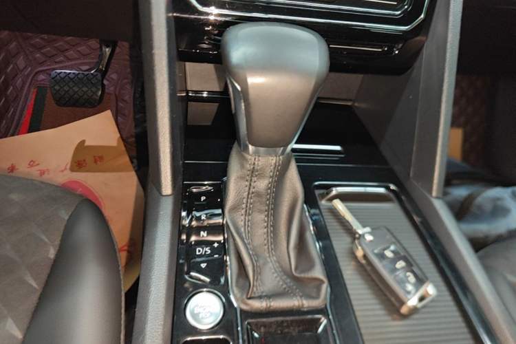 Used Volkswagen Teramont X 2020 330TSI Two-Wheel-Drive Luxury Edition Gear Lever