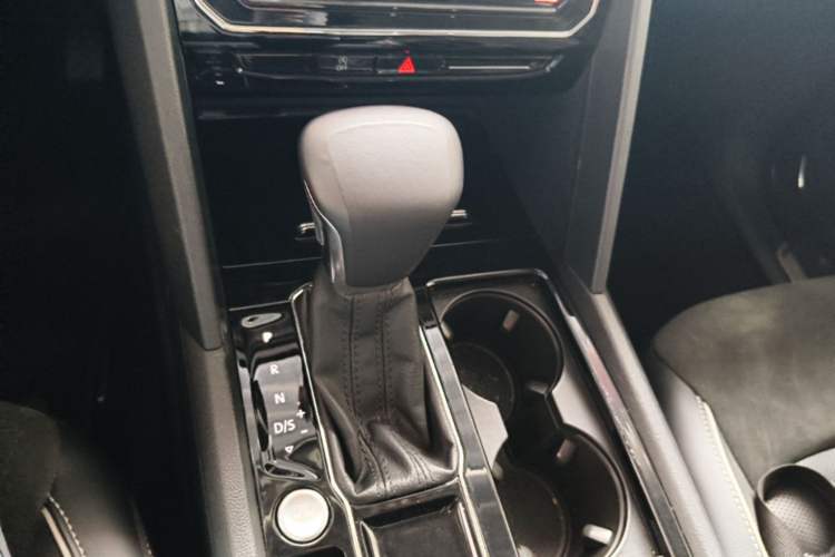 Used Volkswagen Teramont X 2020 330TSI Two-Wheel-Drive Prestige Luxury Edition Gear Lever