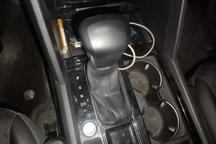 Used Volkswagen Teramont X 2020 Facelifted 330TSI Two-Wheel-Drive Luxury Edition Gear Lever