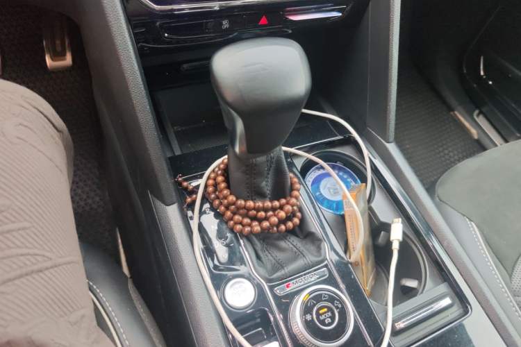 Used Volkswagen Teramont X 2020 Revised Version 380TSI Four-Wheel Drive Prestige Luxury Edition Gear Lever