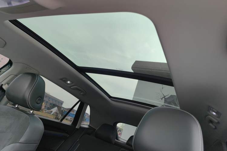 Used Volkswagen Teramont X 2020 Revised Version 330TSI Two-Wheel Drive Prestige Luxury Edition Headliner
