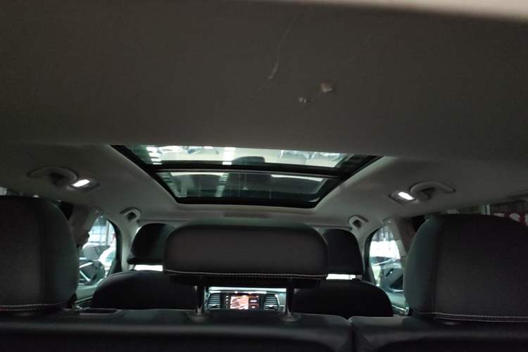 Used Volkswagen Teramont X 2020 Facelifted 330TSI Two-Wheel-Drive Luxury Edition Headliner